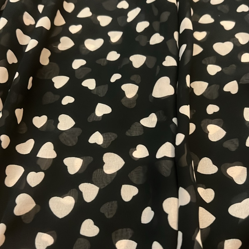 NY&CO Black and Pink Heart Patterned Top - Picture 3 of 7